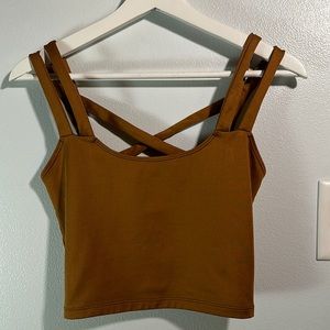 Wolven sports crop brand new!